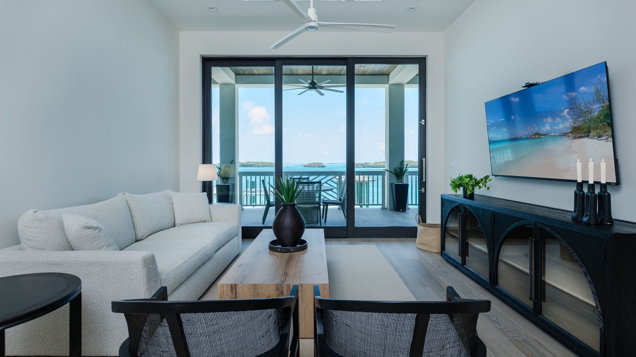 Photo of Livingroom in Staniel Cay