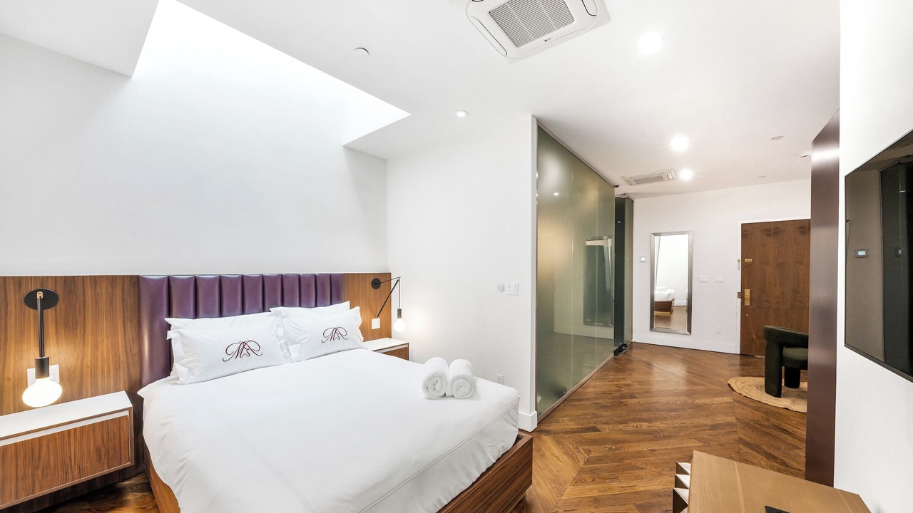 Photo of Bedroom in Midtown East