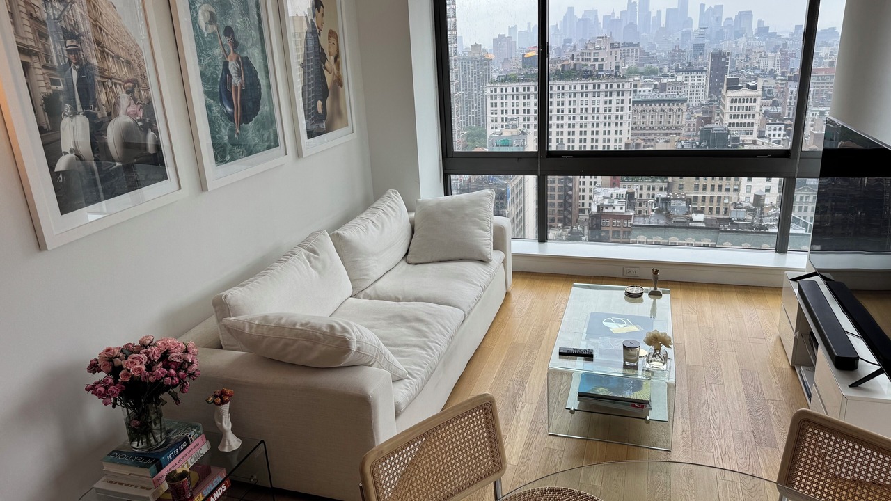 Photo of Livingroom in Midtown