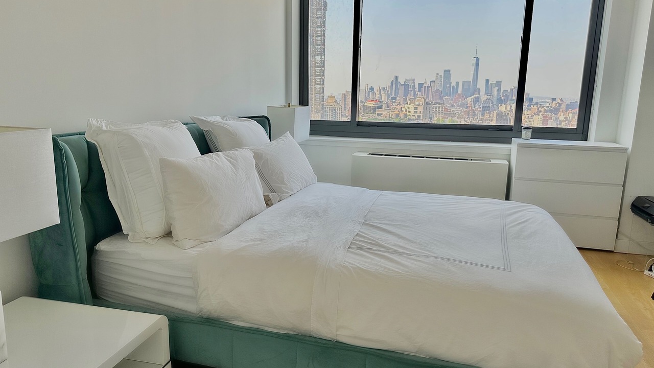 Photo of Bedroom in Midtown