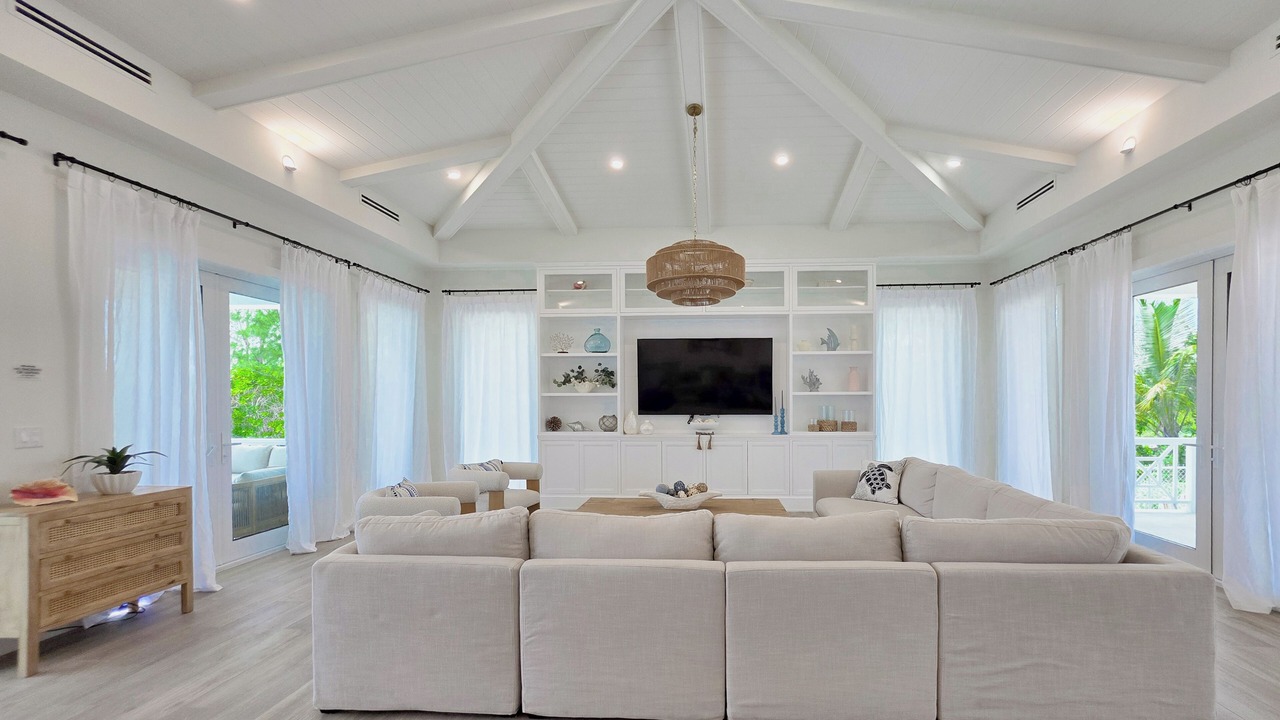 Photo of Livingroom in Treasure Cay