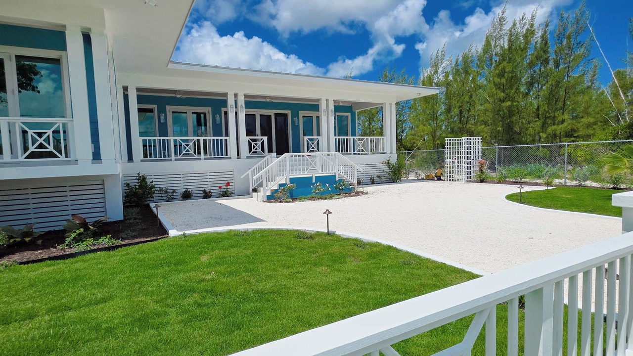 Photo of Patio Balcony in Treasure Cay