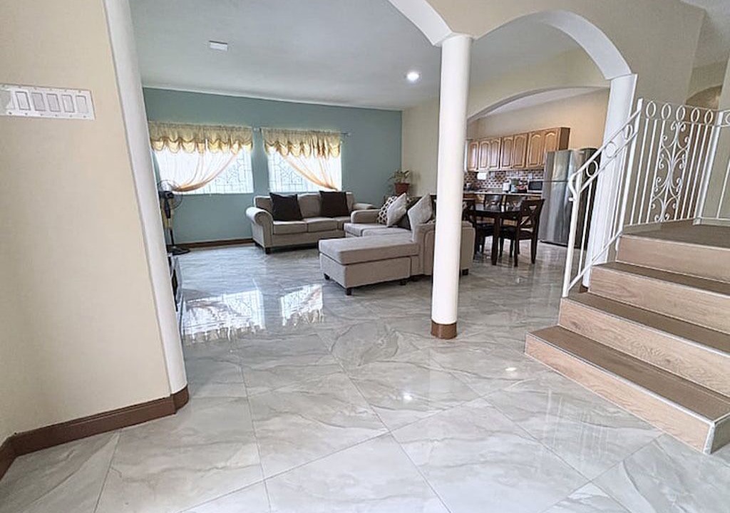 Photo of Livingroom in Mango Walk
