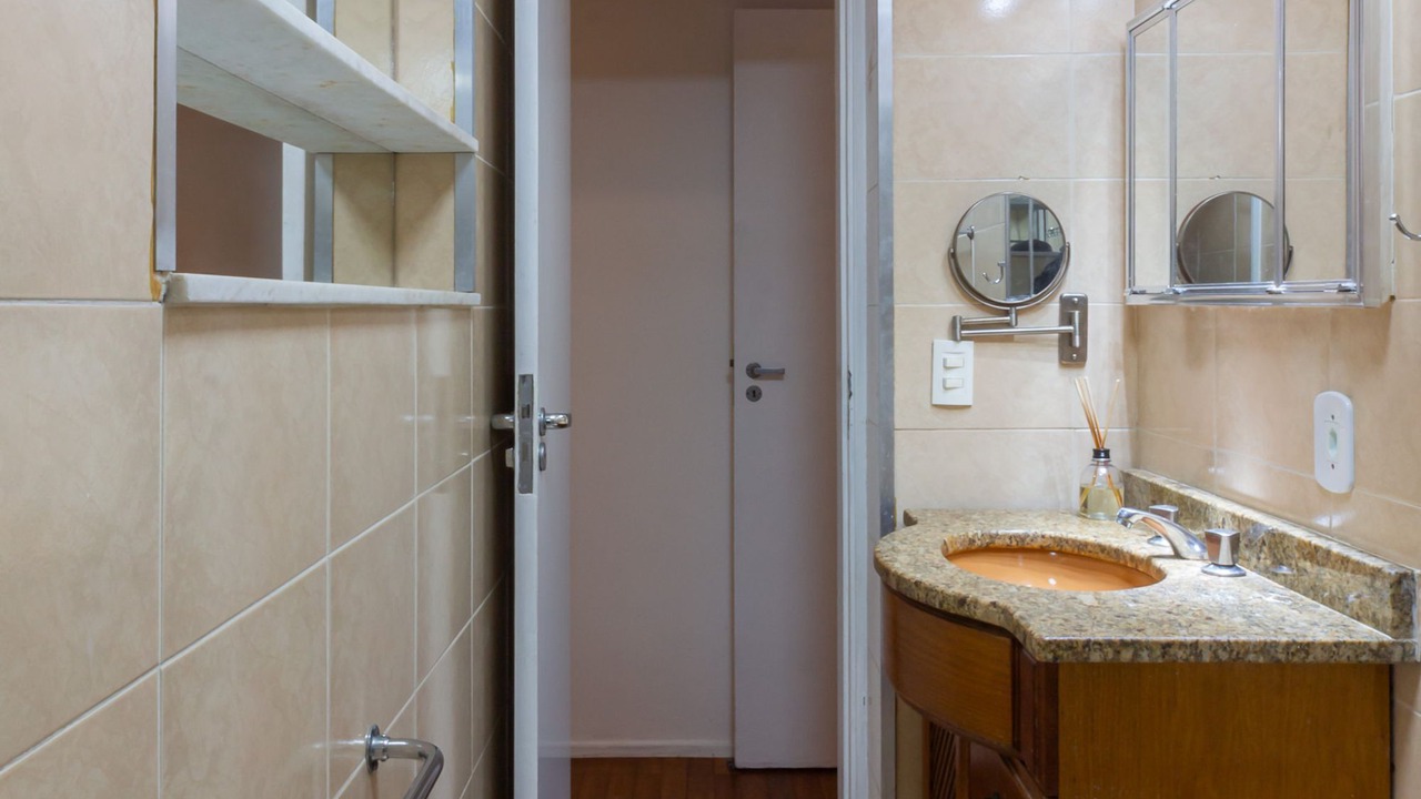 Photo of Bathroom in Leme
