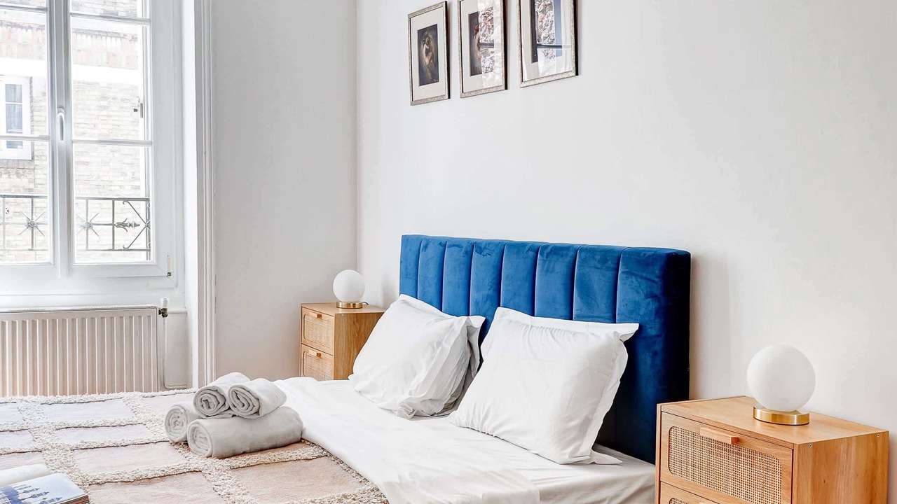 Photo of Bedroom in 9th Arrondissement