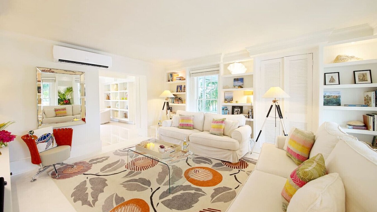 Photo of Livingroom in Governor's Harbour
