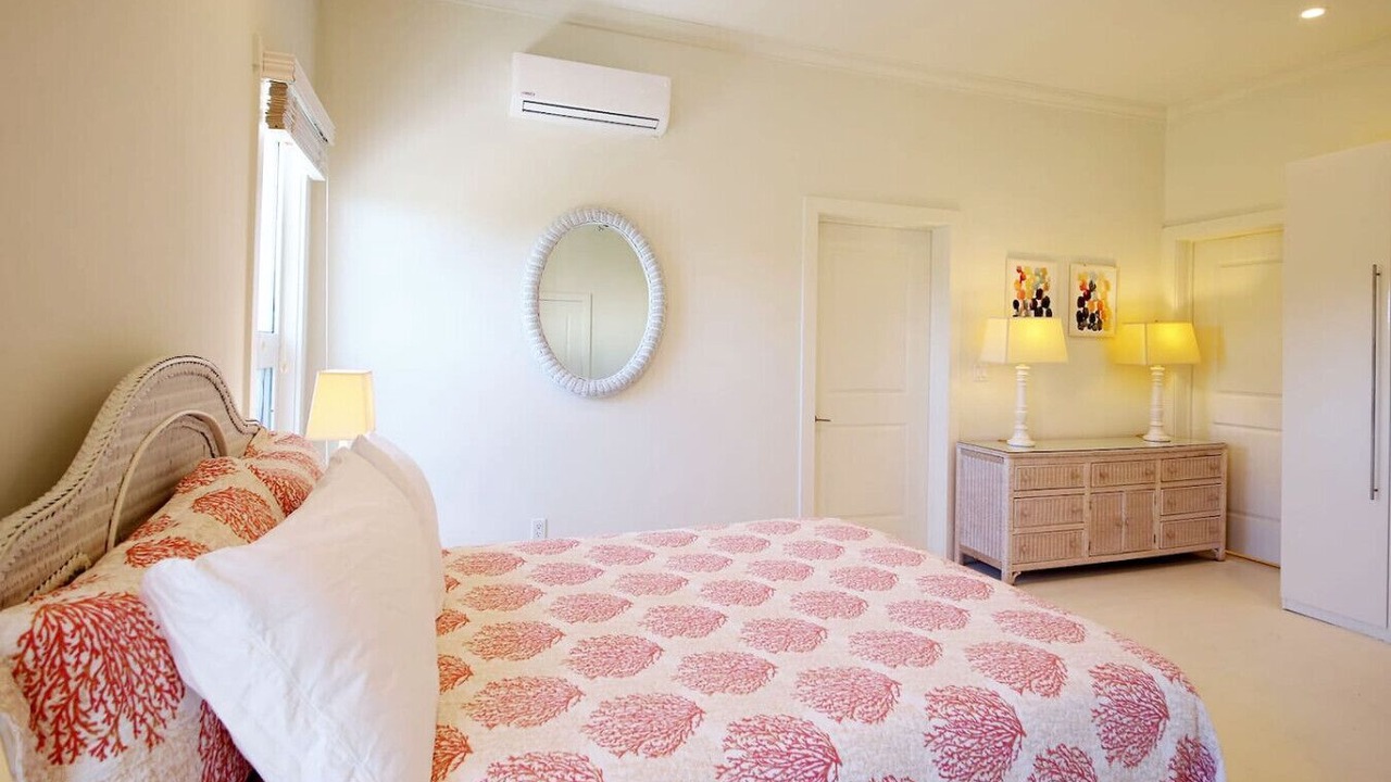 Photo of Bedroom in Governor's Harbour