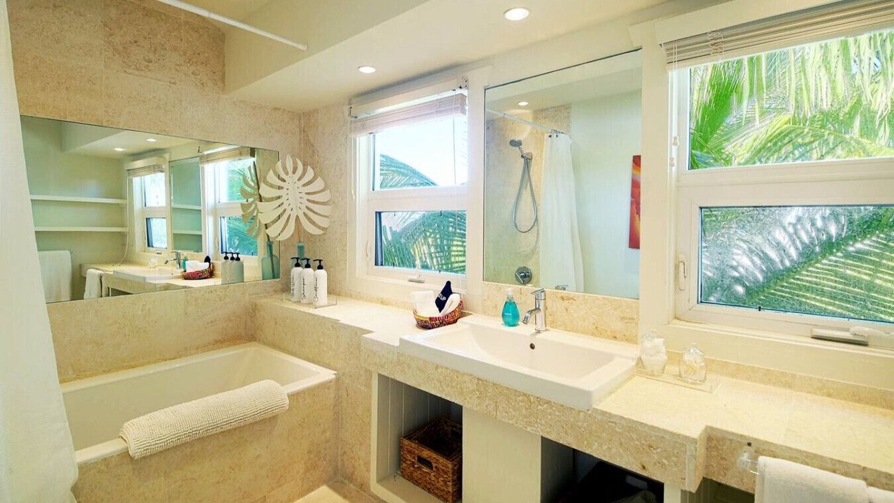 Photo of Bathroom in Governor's Harbour