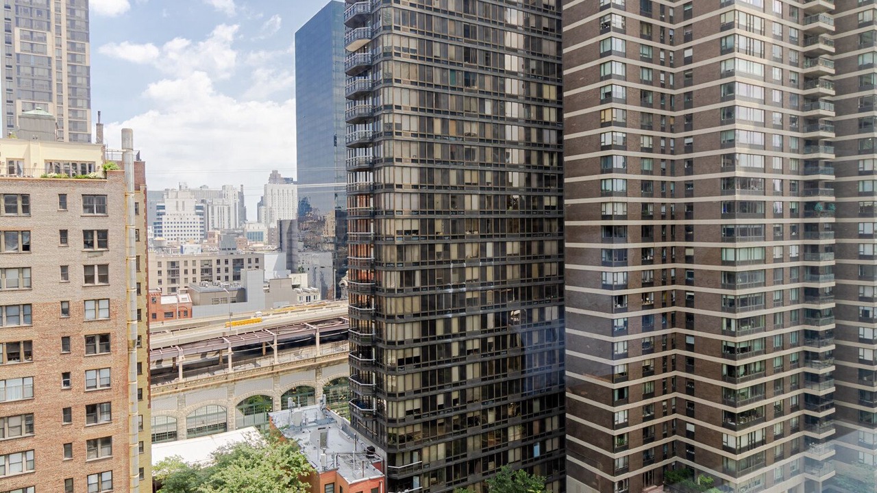 Photo of Outdoor in Sutton Place