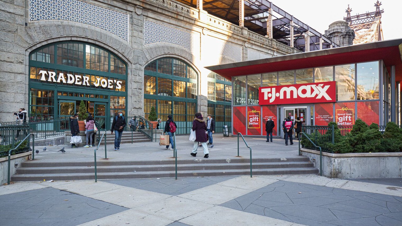 Photo of Others in Sutton Place