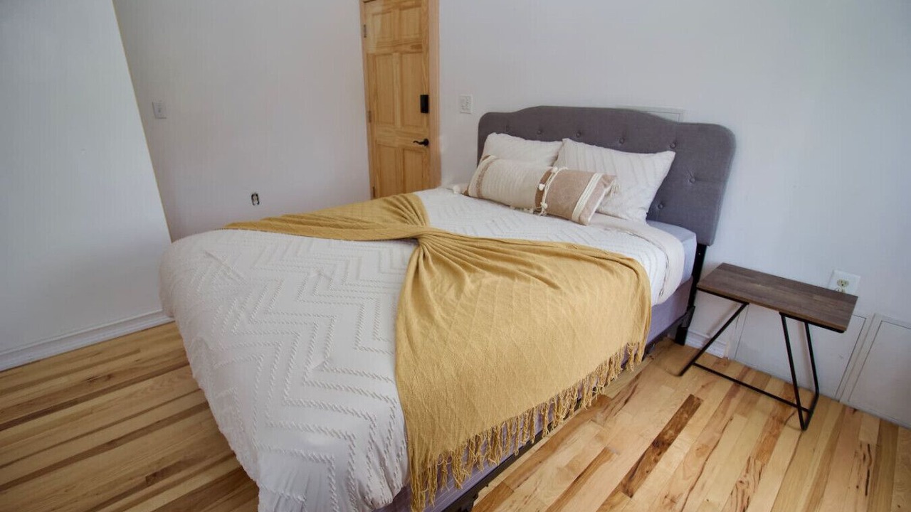 Photo of Bedroom in Bedford-Stuyvesant