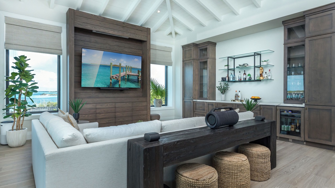 Photo of Livingroom in Staniel Cay