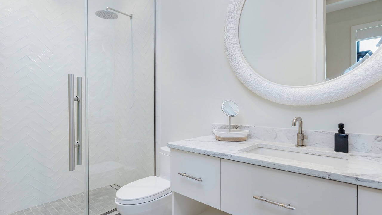 Photo of Bathroom in Staniel Cay
