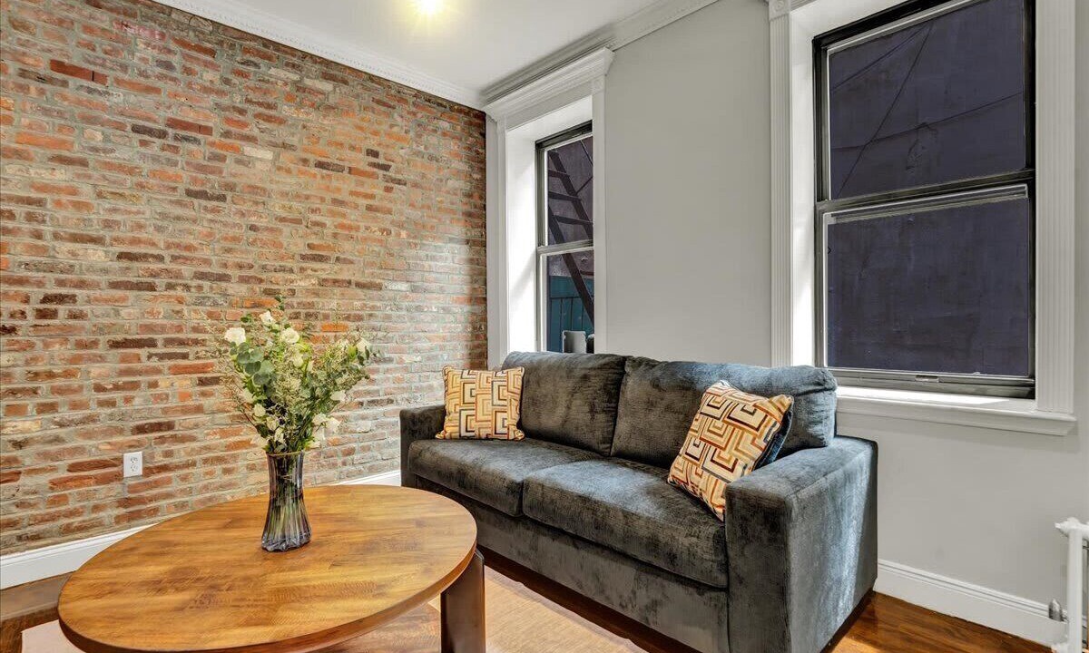 Photo of Livingroom in Gramercy