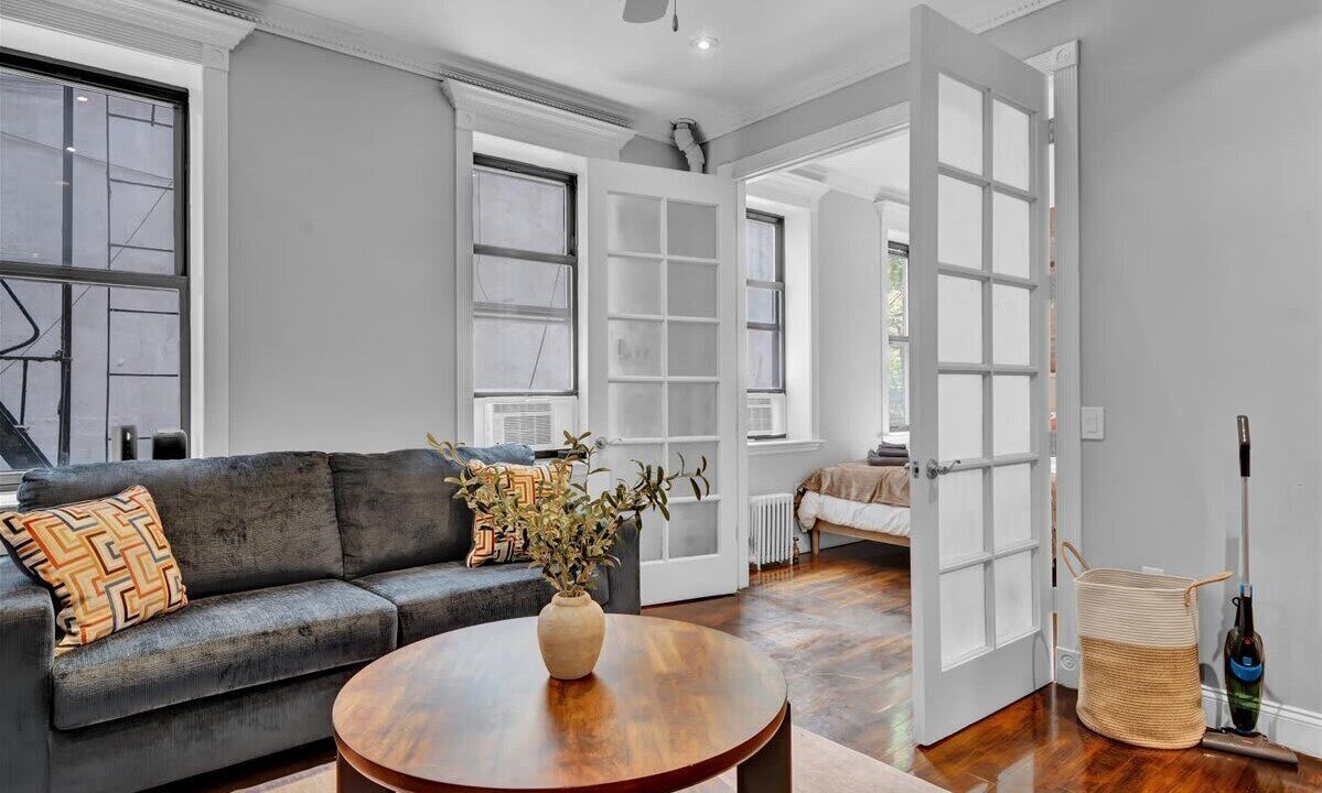 Photo of Livingroom in Gramercy