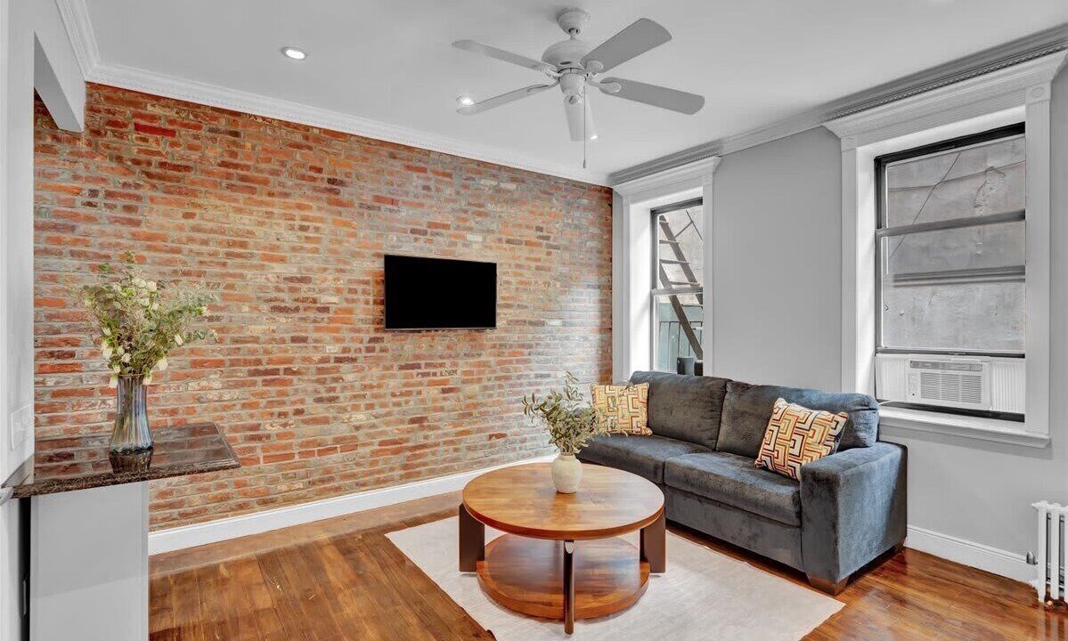 Photo of Livingroom in Gramercy