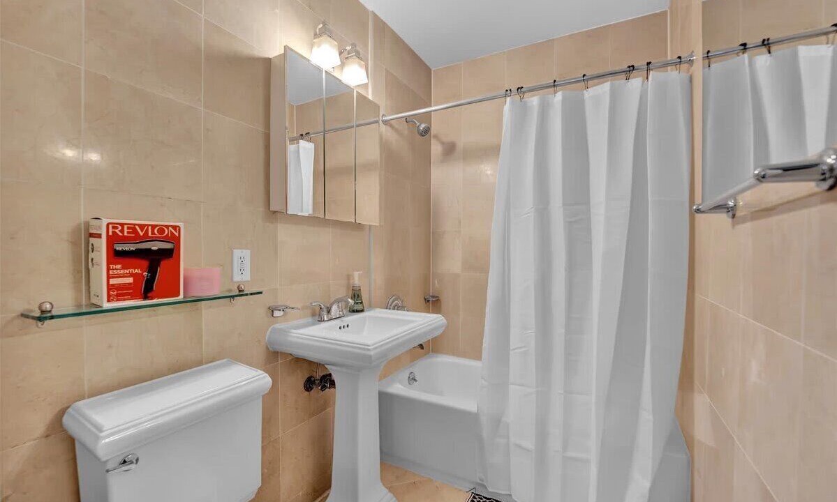 Photo of Bathroom in Gramercy
