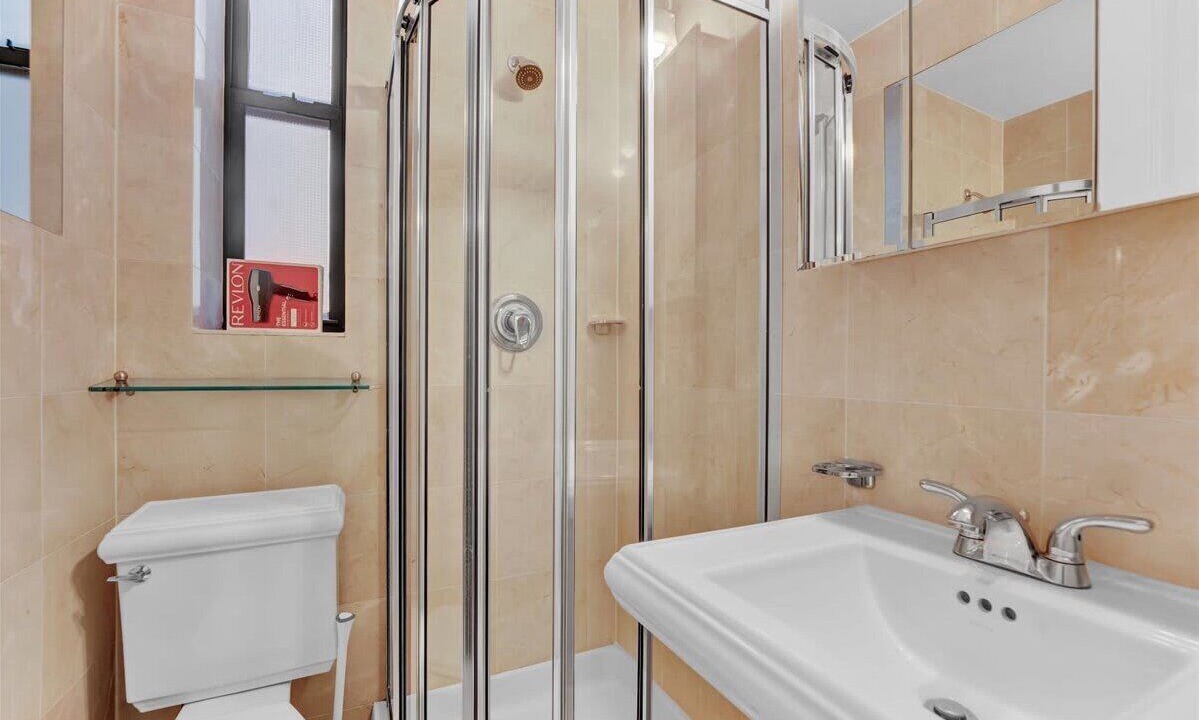 Photo of Bathroom in Gramercy