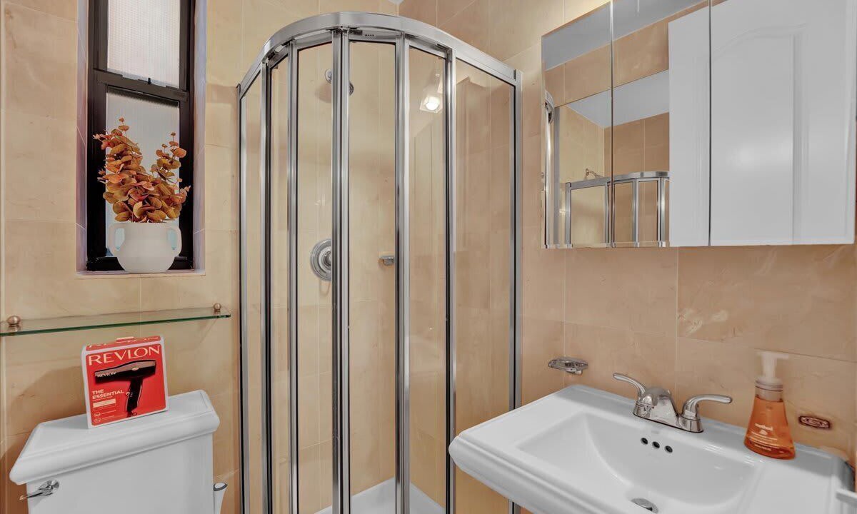 Photo of Bathroom in Gramercy