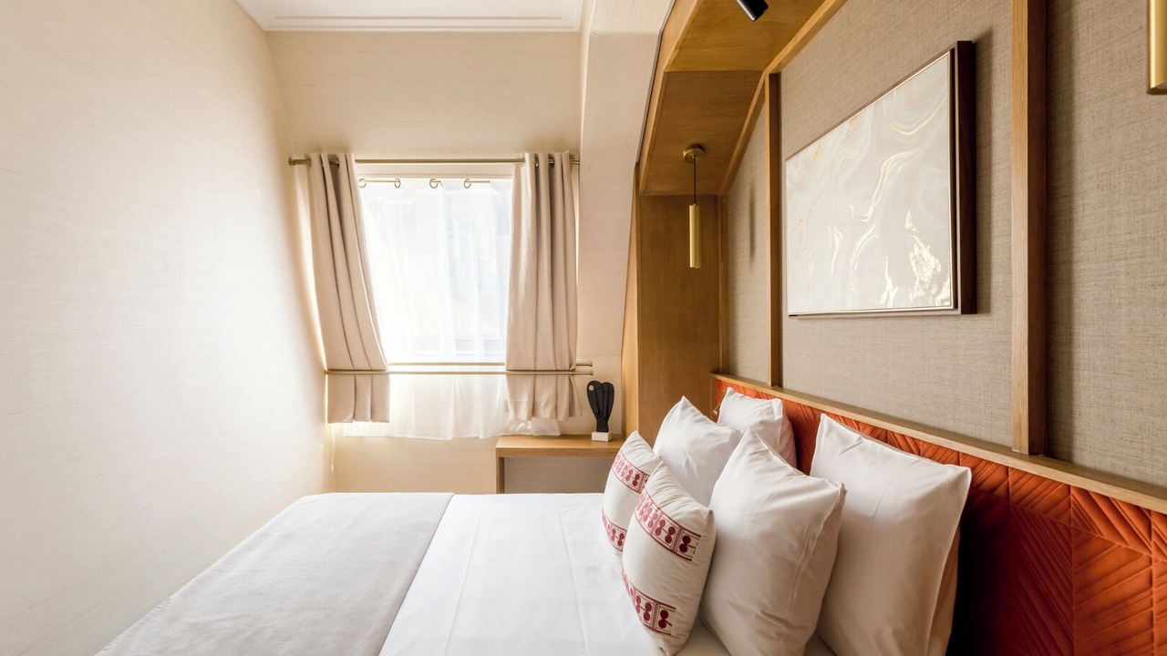 Photo of Bedroom in Grenelle