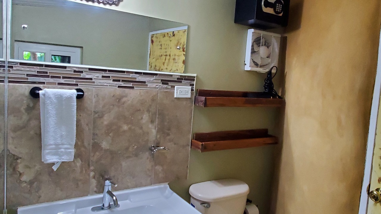 Photo of Bathroom in Runaway Bay
