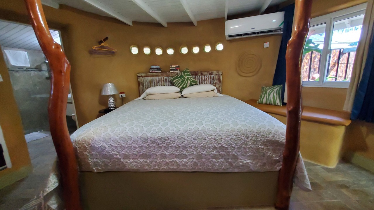 Photo of Bedroom in Runaway Bay
