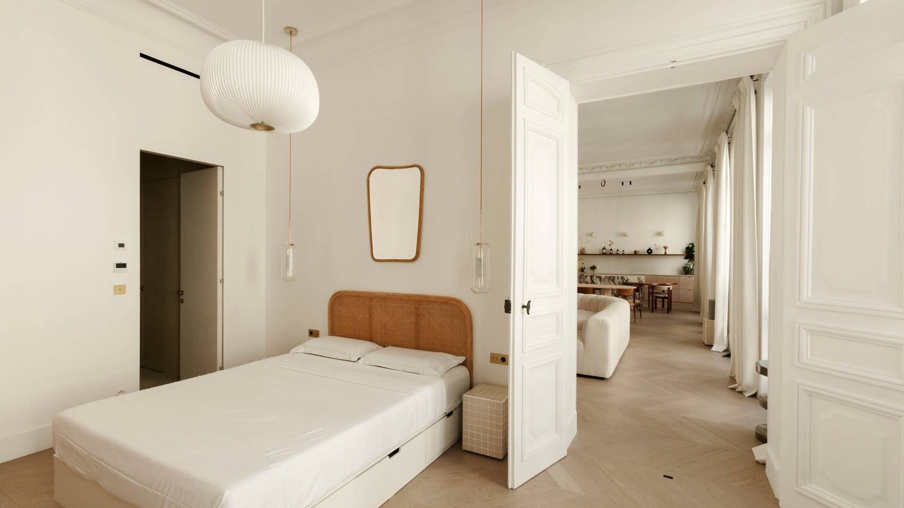 Photo of Bedroom in 9th Arrondissement