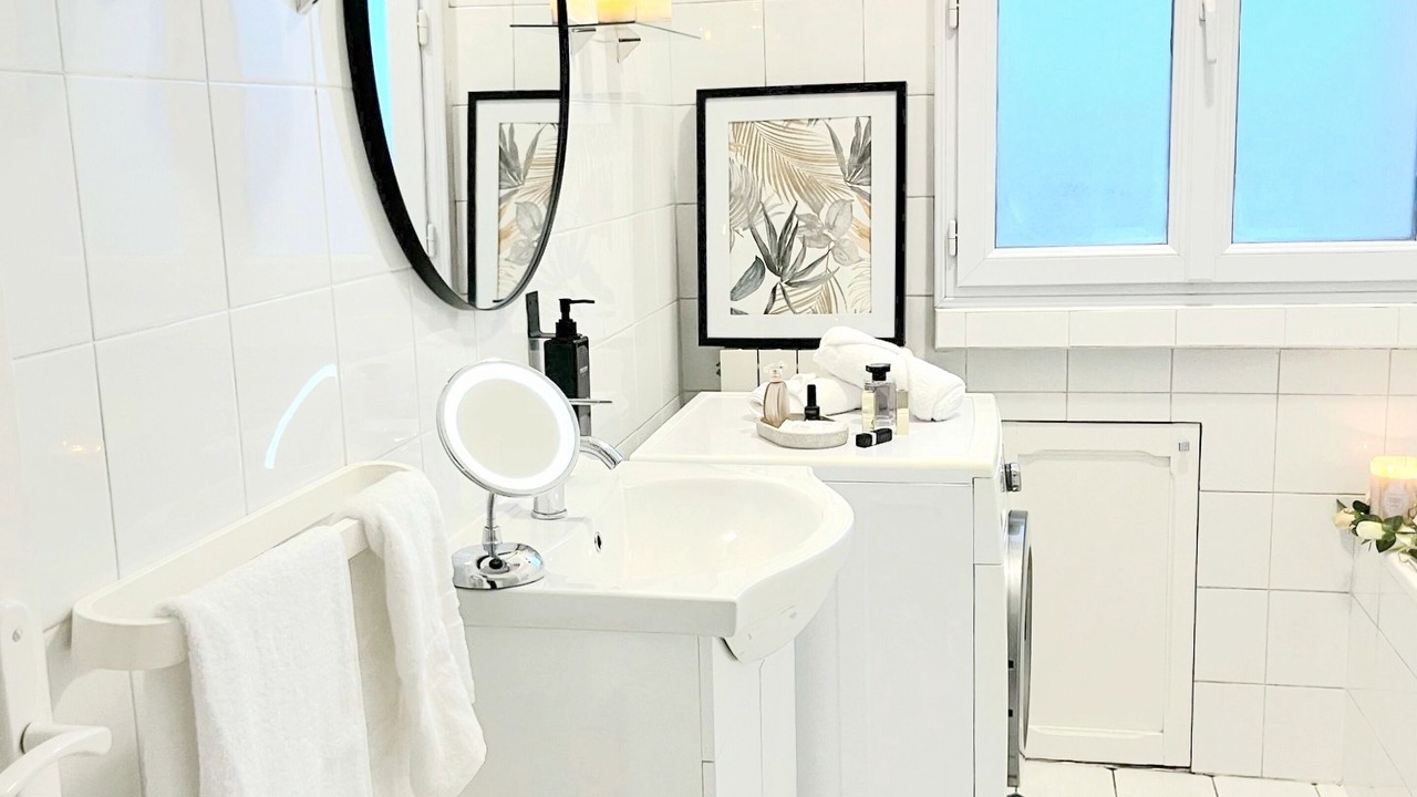 Photo of Bathroom in Antony