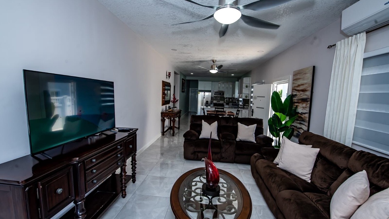 Photo of Livingroom in Portmore