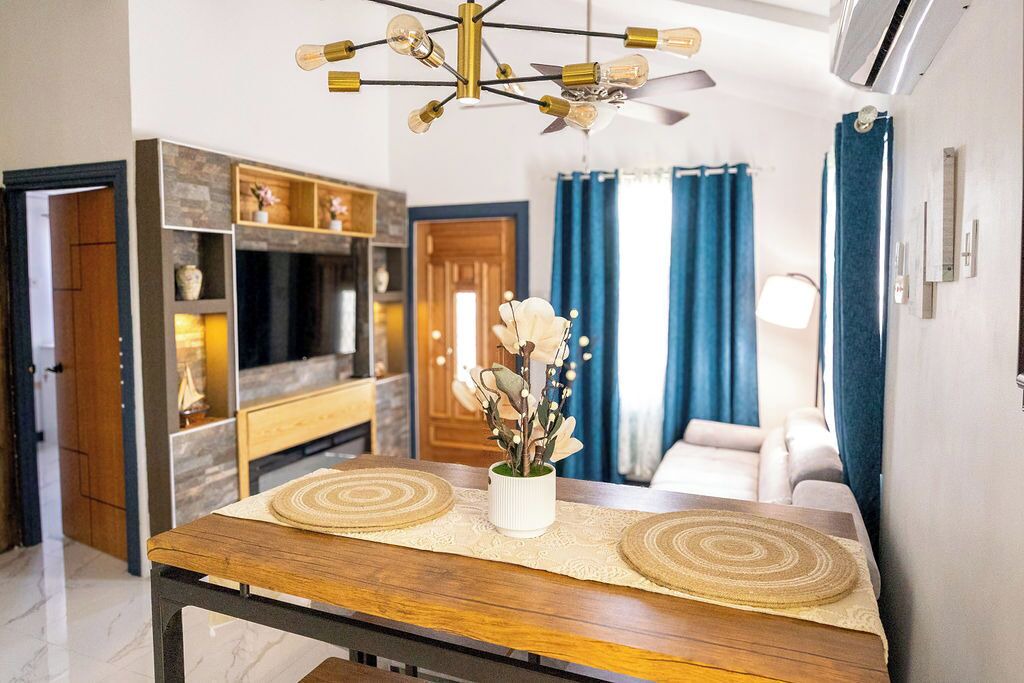 Photo of Livingroom in Caribbean Estates