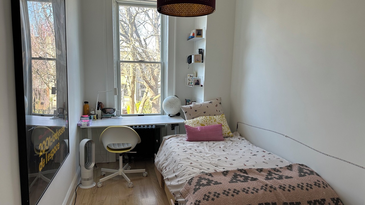 Photo of Bedroom in Prospect-Lefferts Gardens Historic District