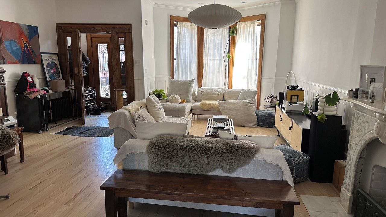 Photo of Livingroom in Prospect-Lefferts Gardens Historic District
