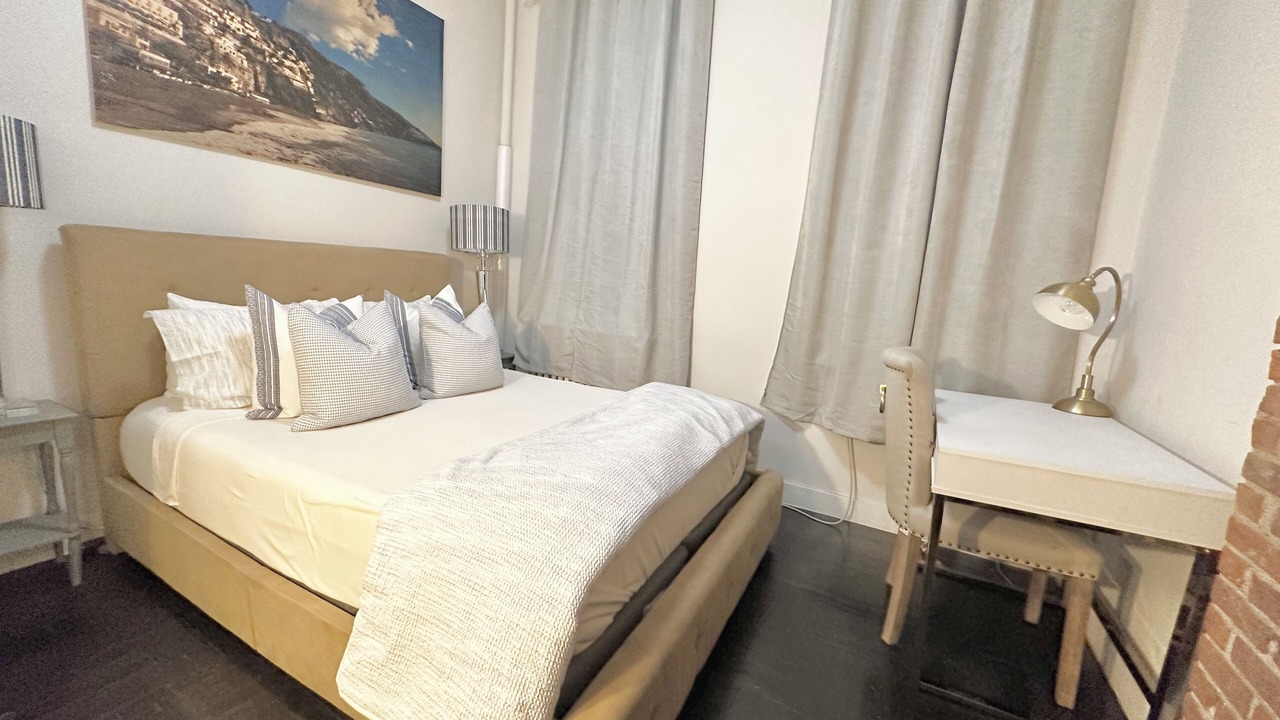 Photo of Bedroom in Chelsea