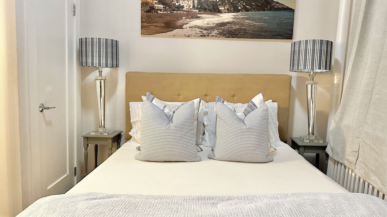 Photo of Bedroom in Chelsea