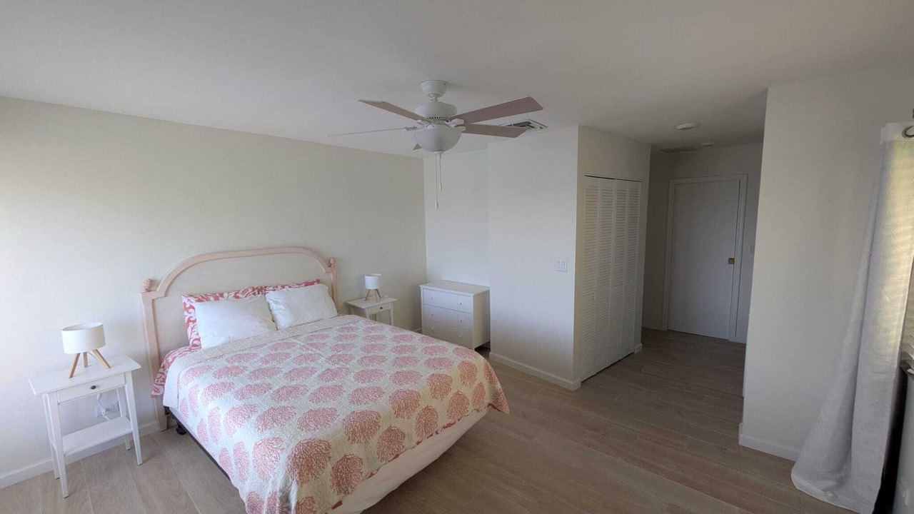 Photo of Bedroom in Paradise Island