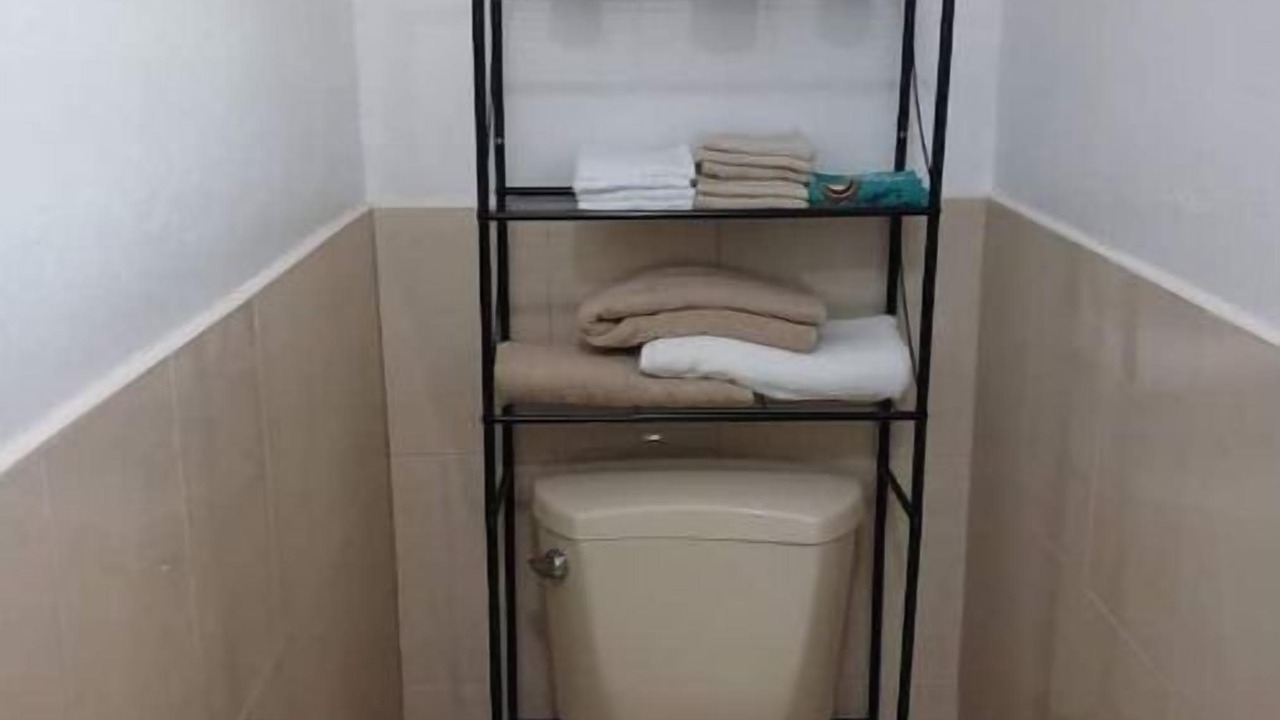 Photo of Bathroom in Regency Park