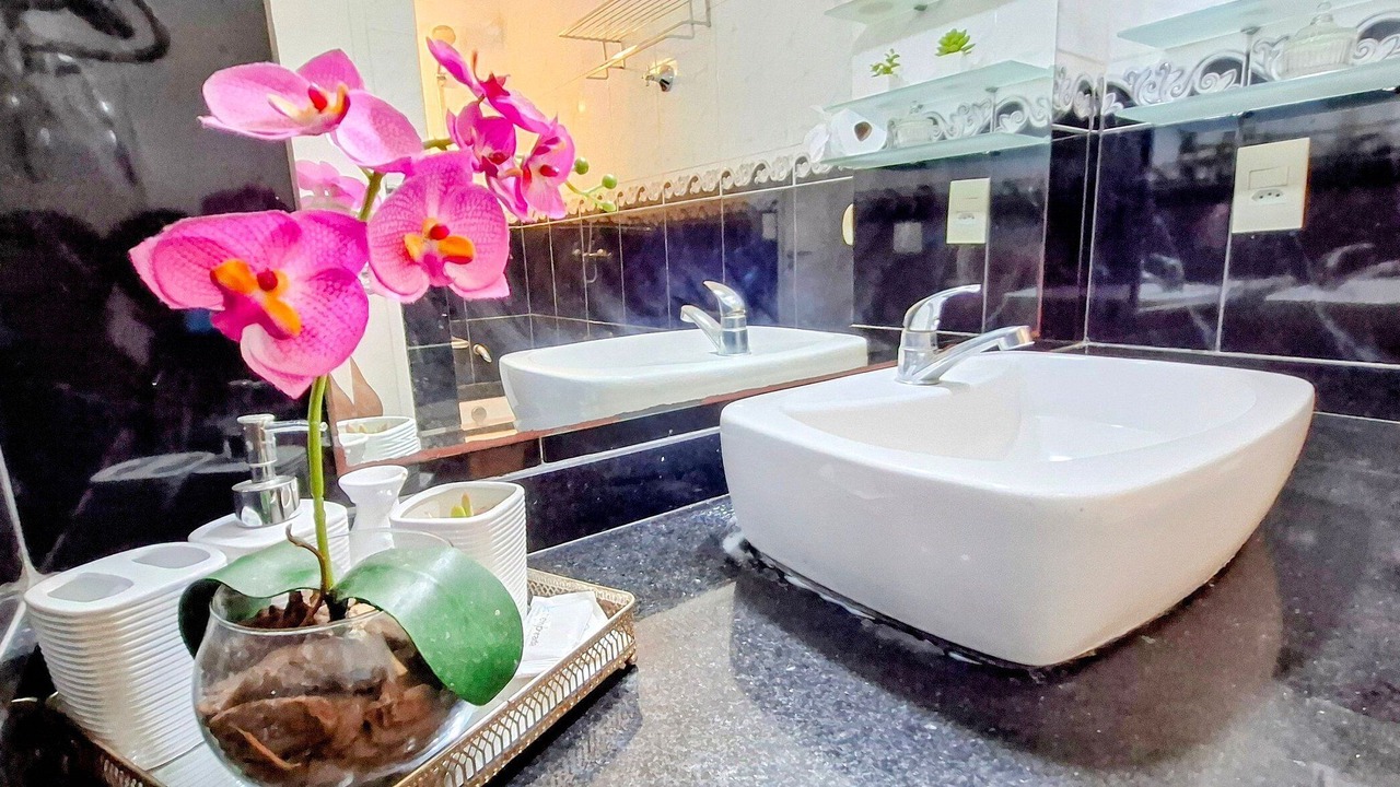 Photo of Bathroom in Catete