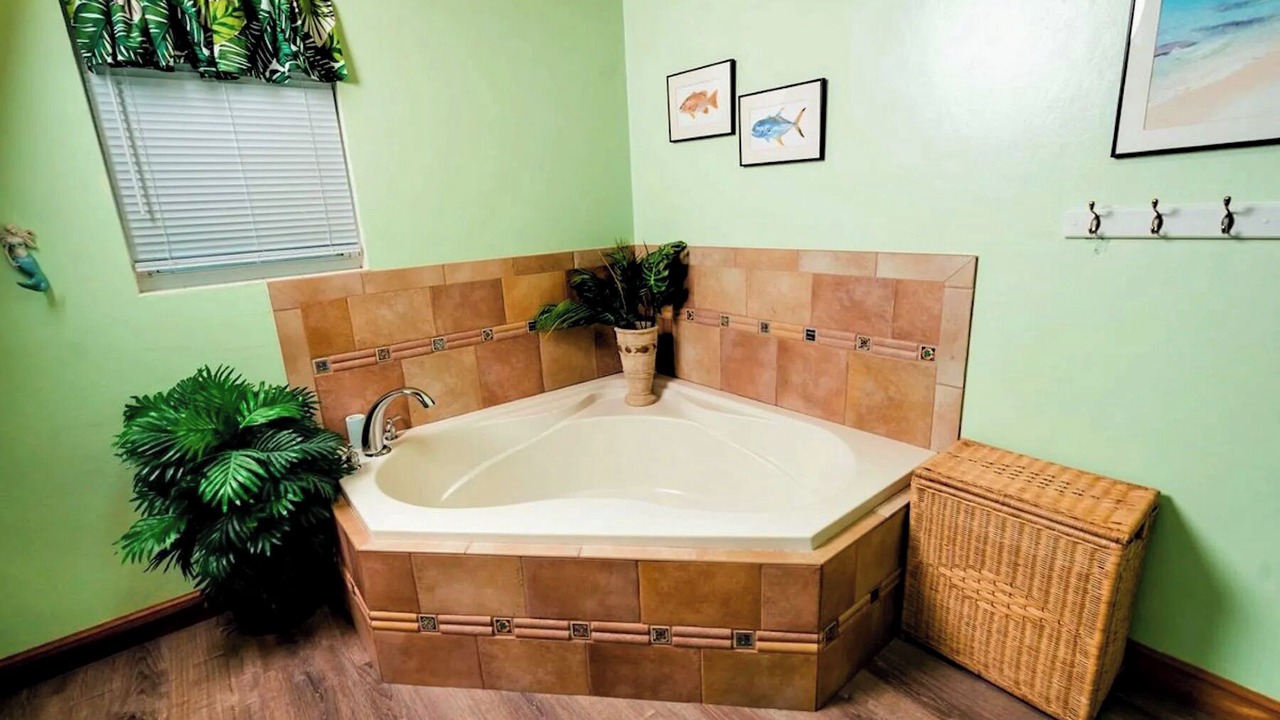 Photo of Bathroom in Spanish Wells