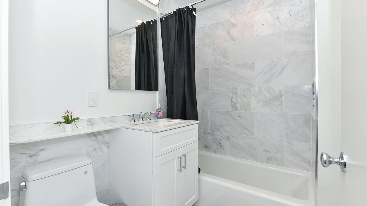 Photo of Bathroom in Turtle Bay