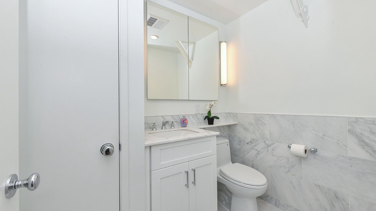 Photo of Bathroom in Turtle Bay