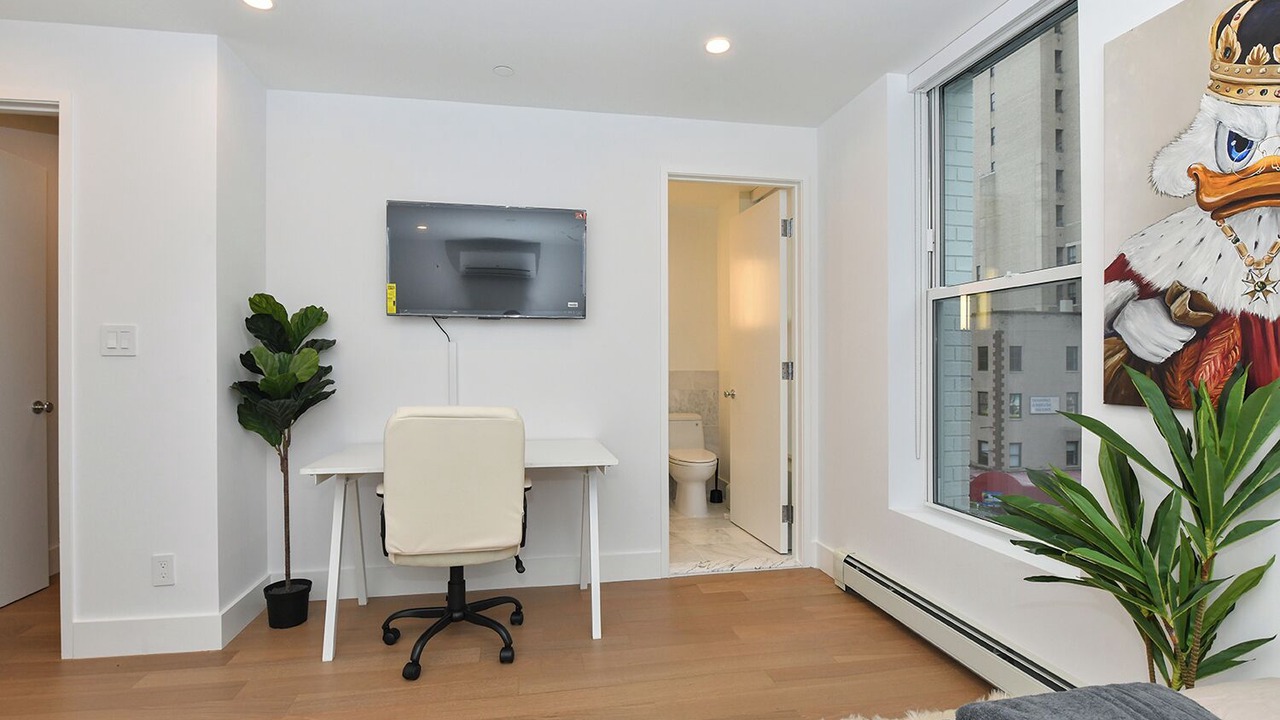 Photo of Bedroom in Turtle Bay