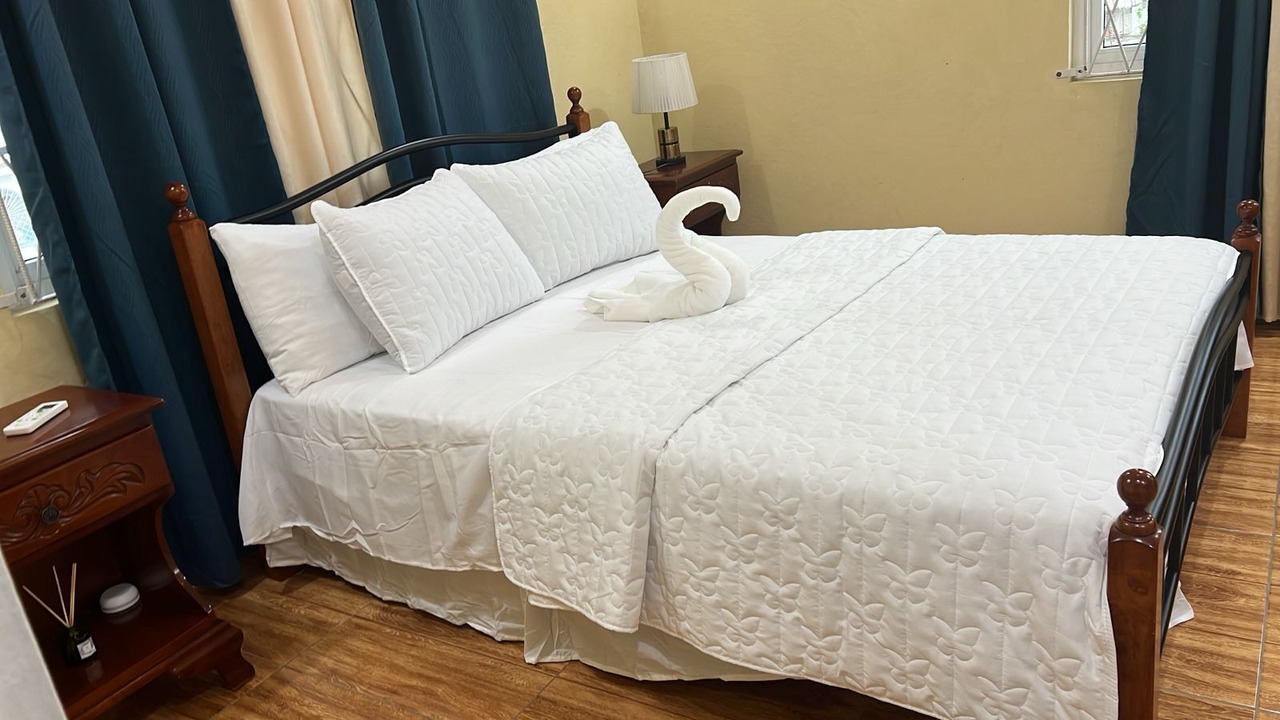 Photo of Bedroom in Savanna la Mar