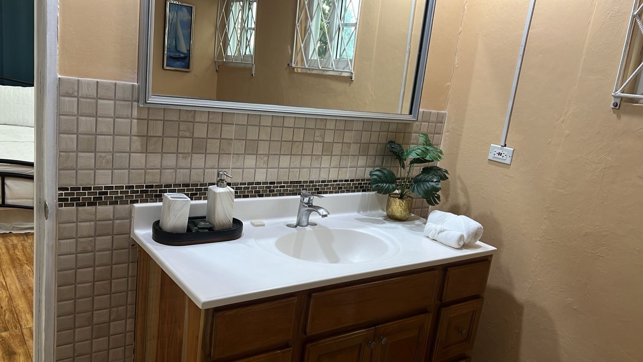 Photo of Bathroom in Savanna la Mar