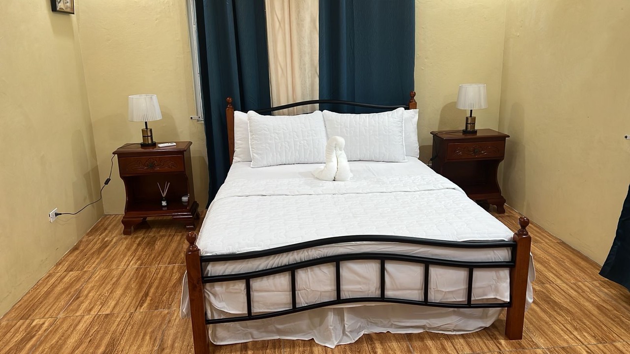 Photo of Bedroom in Savanna la Mar