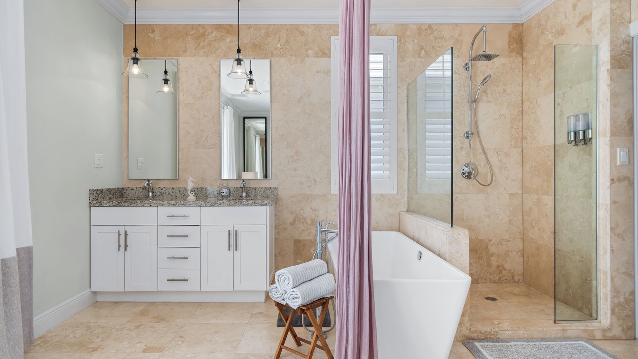 Photo of Bathroom in Nassau