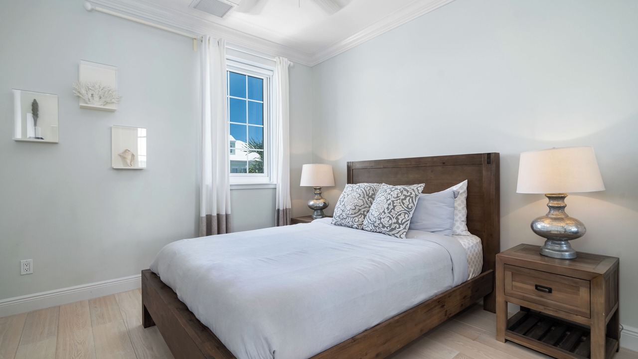 Photo of Bedroom in Nassau