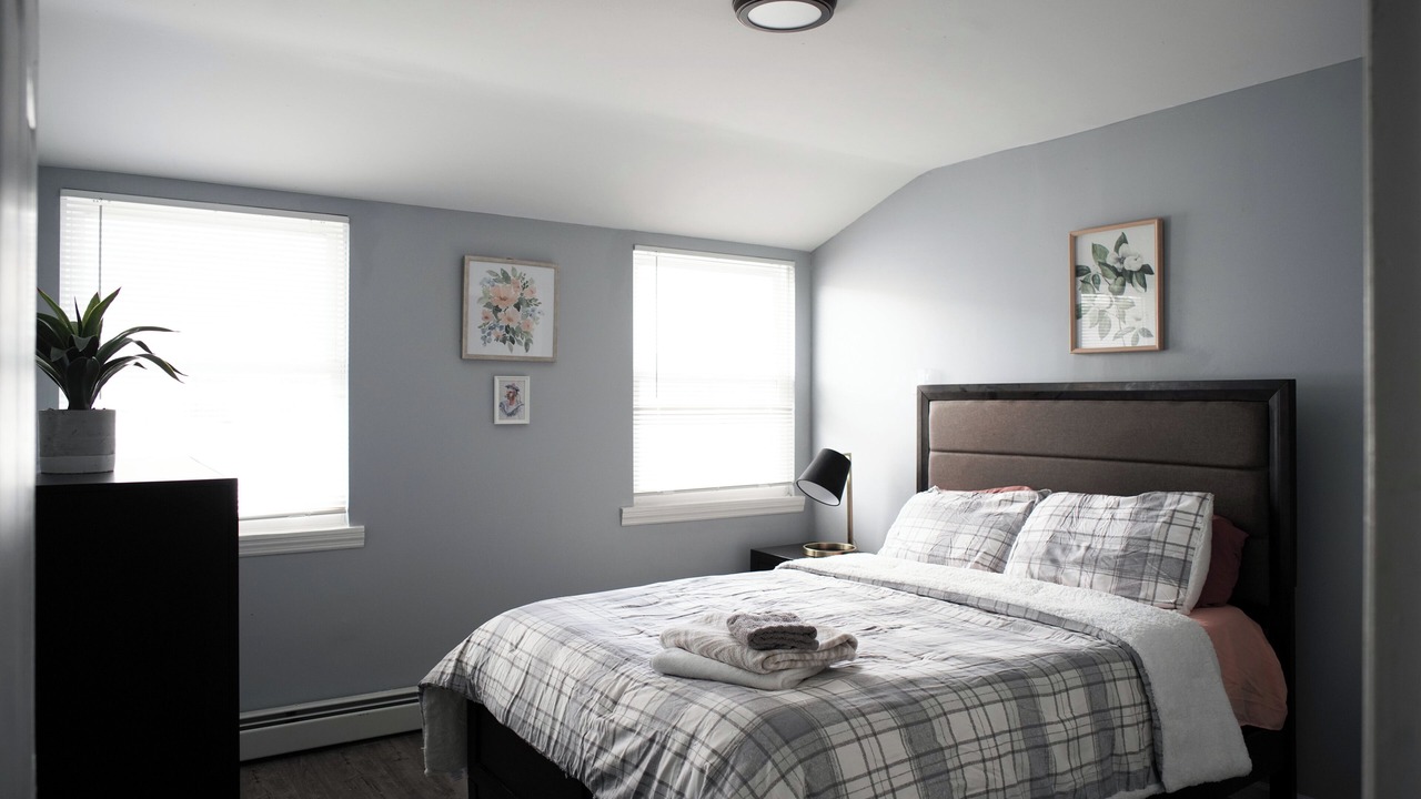Photo of Bedroom in Arverne