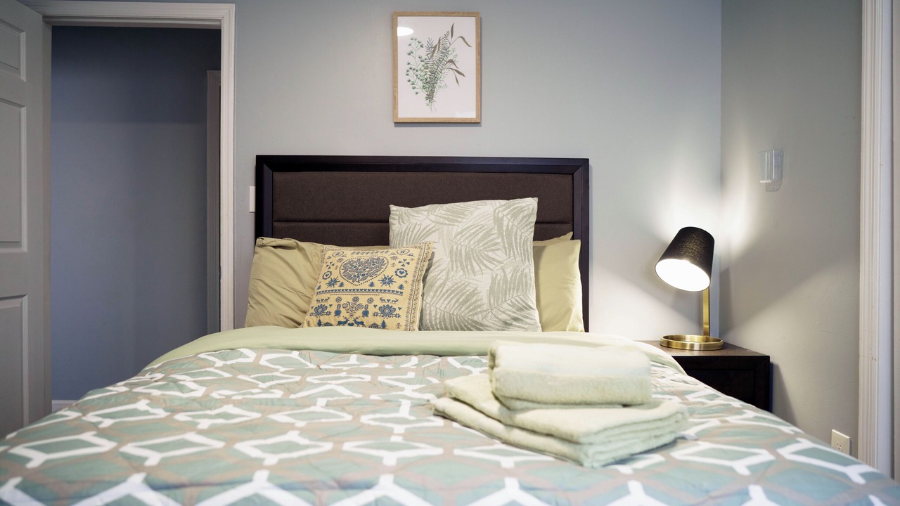 Photo of Bedroom in Arverne