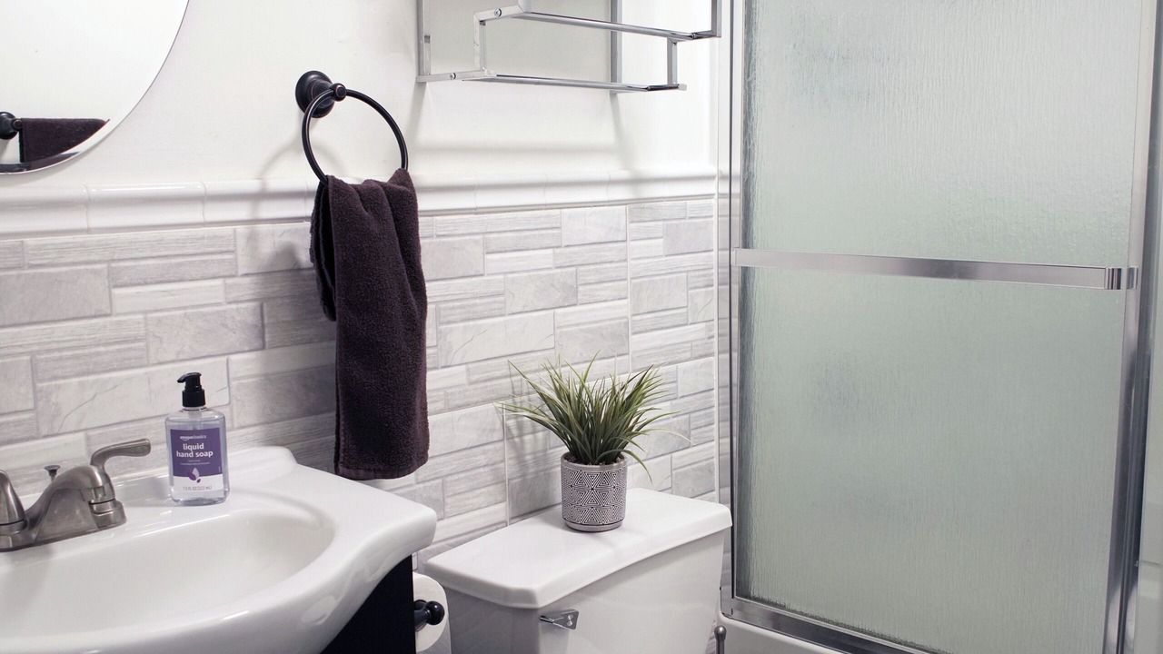 Photo of Bathroom in Arverne