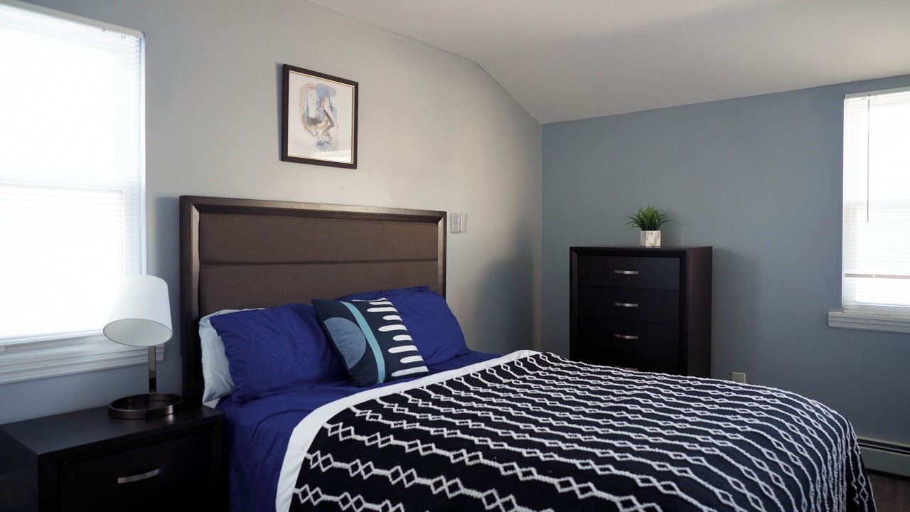 Photo of Bedroom in Arverne